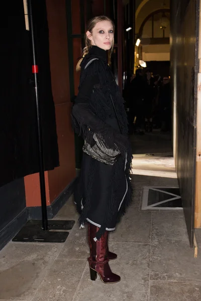 Look 70